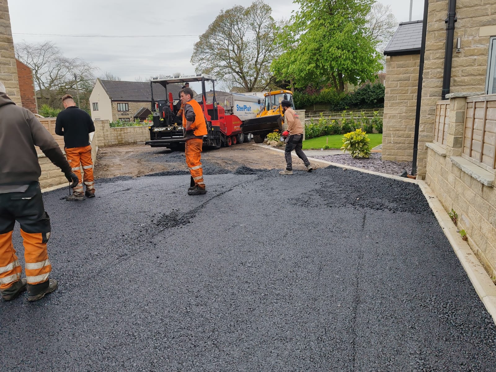 All you need to know about Tarmac Driveways
